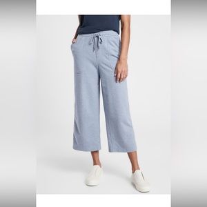 Farallon heathered wide crop bottoms *NEW*